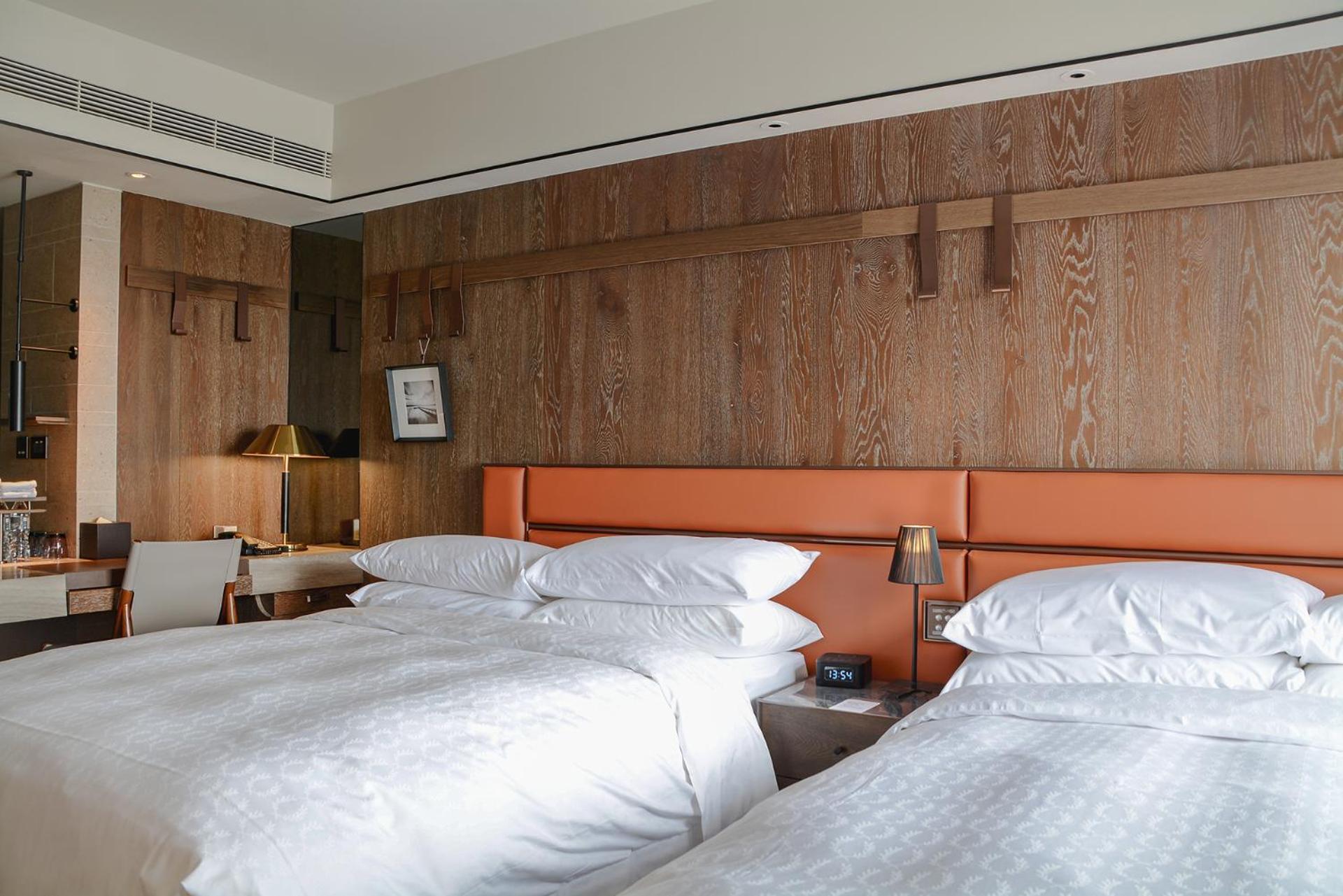 Sheraton Taitung Hotel Exterior foto A room at the hotel