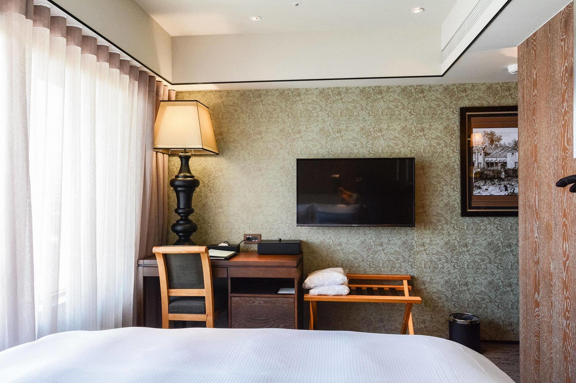 Sheraton Taitung Hotel Exterior foto A room at the hotel